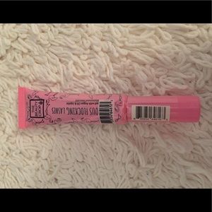 Fabulous Flocking Lashes Waterproof Mascara